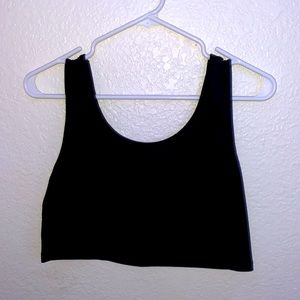 PLAIN BLACK CROP TOP